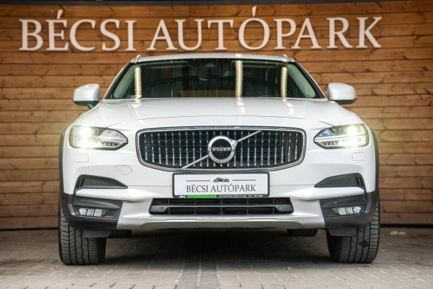 Volvo V90 Cross Country 2.0 D [D5] AWD Geartron...